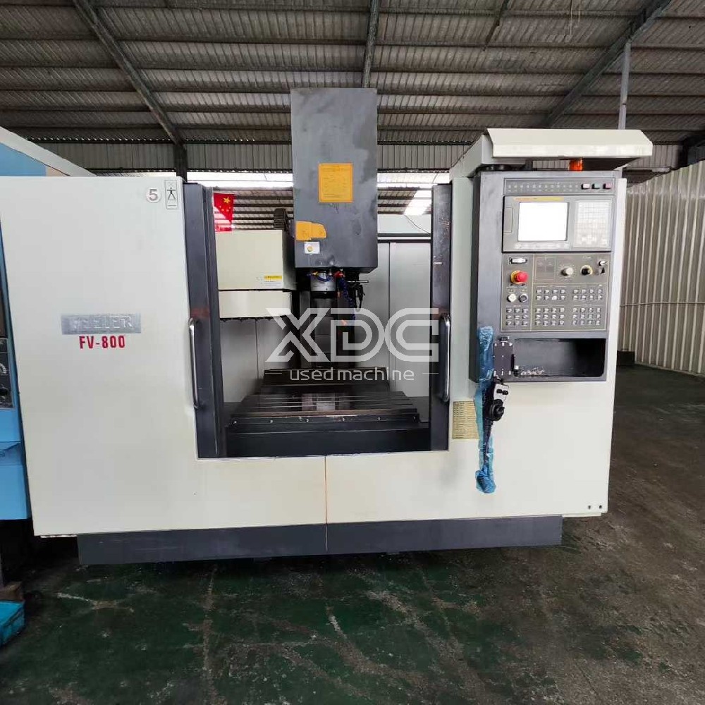 Used Taiwan FEELER 850 machining center